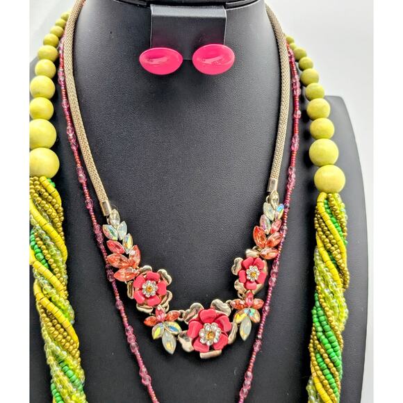 Mixed Lot of 13 Colorful Jewelry Pieces -- 6 Necklaces 2 Pr Earrings 5 Bracelets - Picture 4 of 8